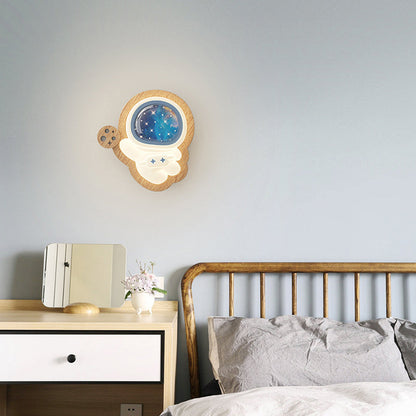 Art Deco Spaceman PE Rubberwood LED Kids Wall Sconce Lamp