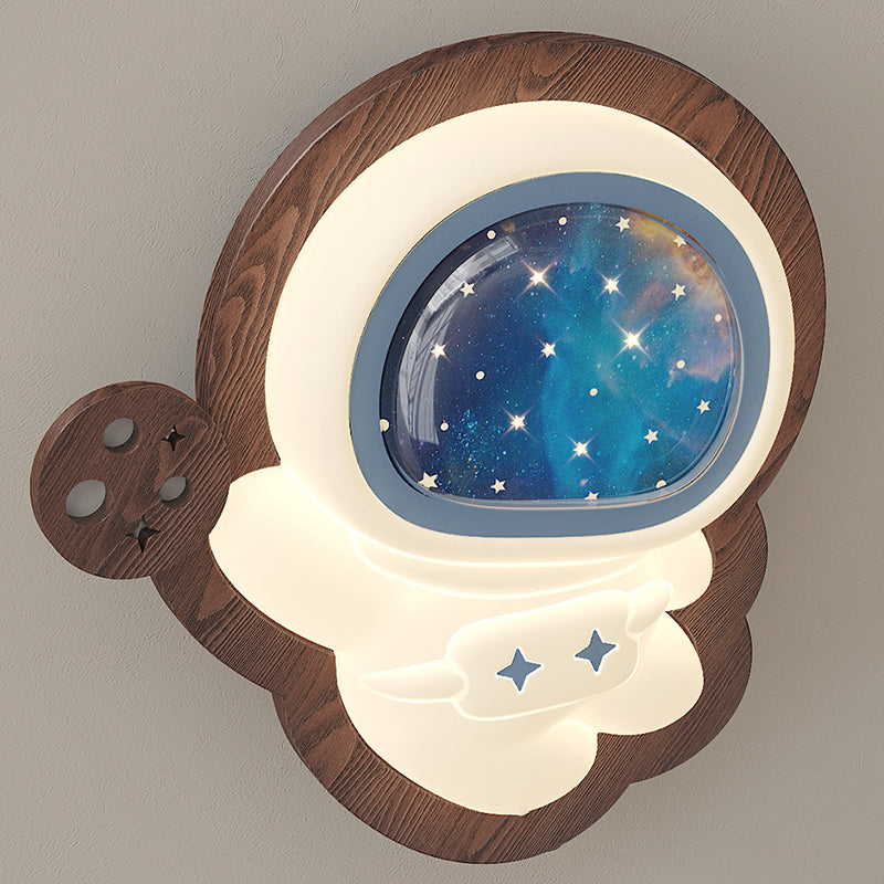 Art Deco Spaceman PE Rubberwood LED Kids Wall Sconce Lamp