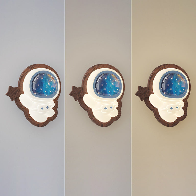 Art Deco Spaceman PE Rubberwood LED Kids Wall Sconce Lamp