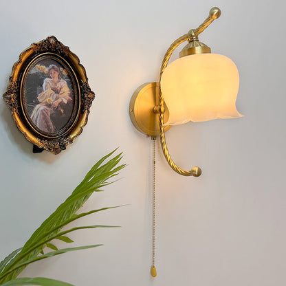 French Pod Curve Glass Copper 1-Light Wall Sconce Lamp
