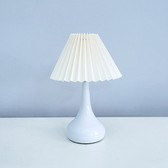 Contemporary Metal Table Lamp