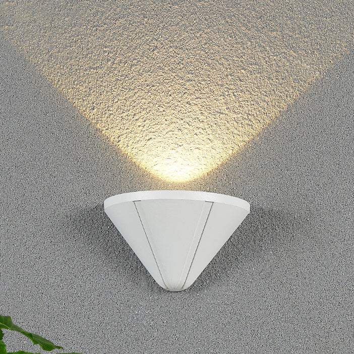 Triangle Waterproof Lens Aluminum LED Wall Sconce Lamp