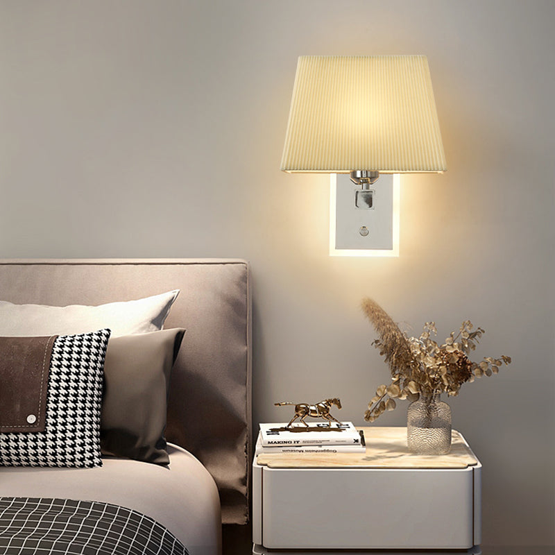 Scalloped Square Fabric Iron 1-Light Wall Sconce Lamp