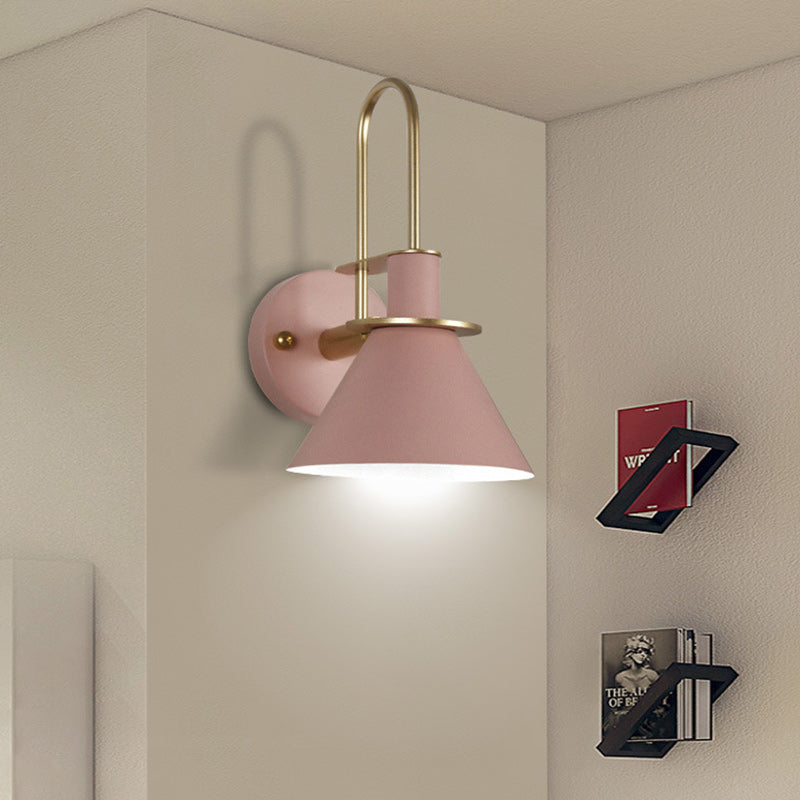 Scandinavian Curved Round Iron 1-Light Wall Sconce Lamp