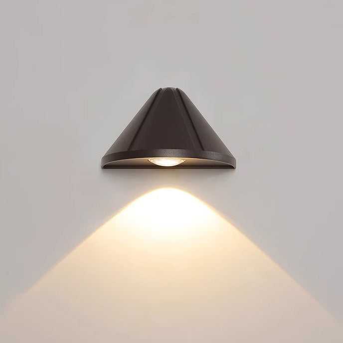 Simplicity Aluminum Triangle LED Wall Sconce Lamp