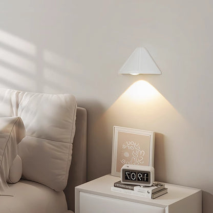 Simplicity Aluminum Triangle LED Wall Sconce Lamp