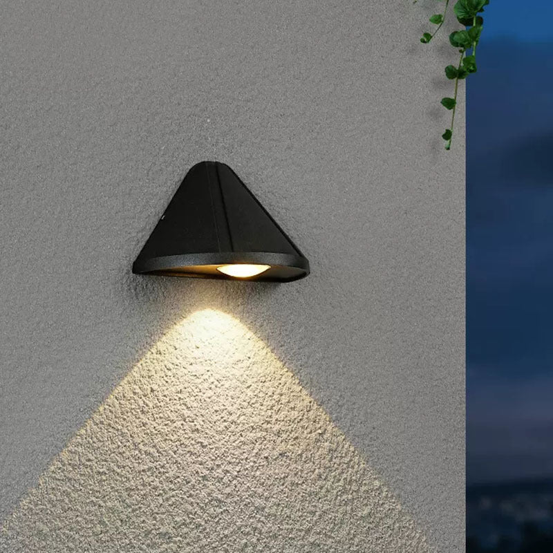 Simplicity Aluminum Triangle LED Wall Sconce Lamp