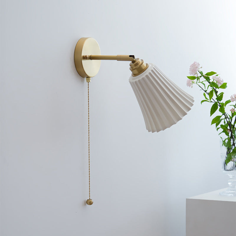 French Horn Zipper Switch 1-Light Wall Sconce Lamp