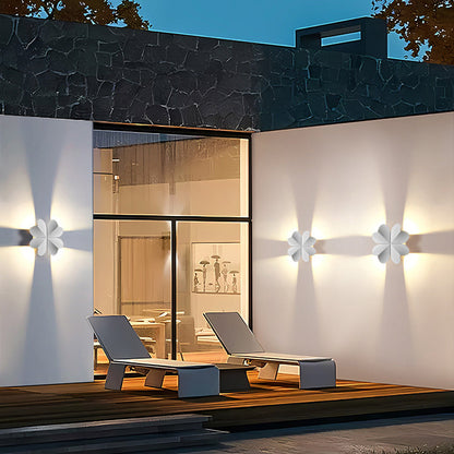 Waterproof Aluminum Four-Leaf Clover LED Wall Sconce Lamp