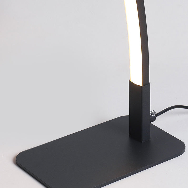 Modern Aluminum Iron Table Lamp