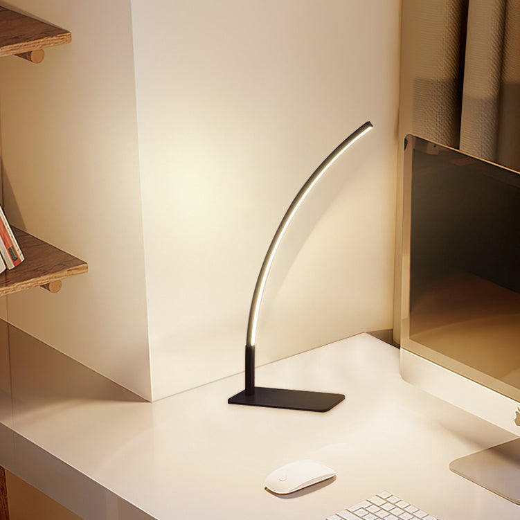 Modern Aluminum Iron Table Lamp