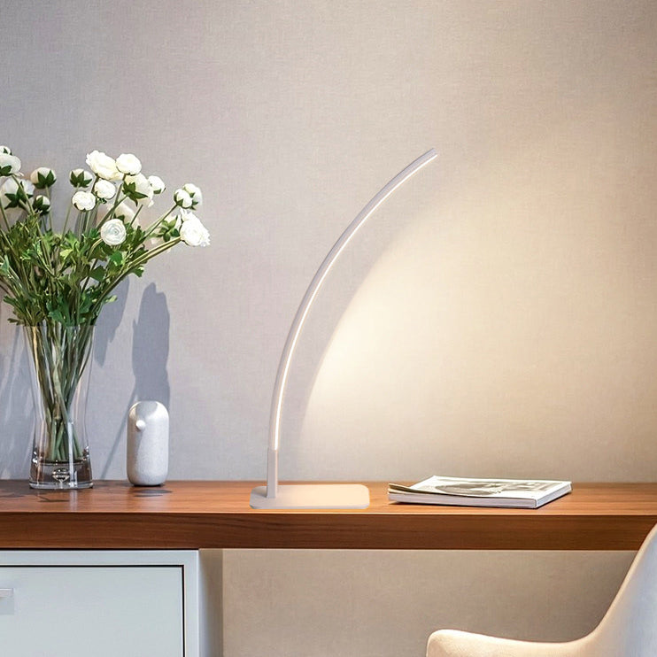 Modern Aluminum Iron Table Lamp
