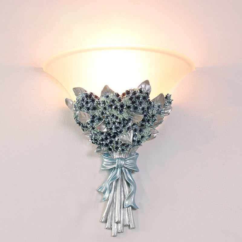 Resin Hardware Flower Frosted Horn 1-Light Wall Sconce Lamp