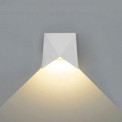 Simplicity Aluminum Envelope LED Wall Sconce Lamp