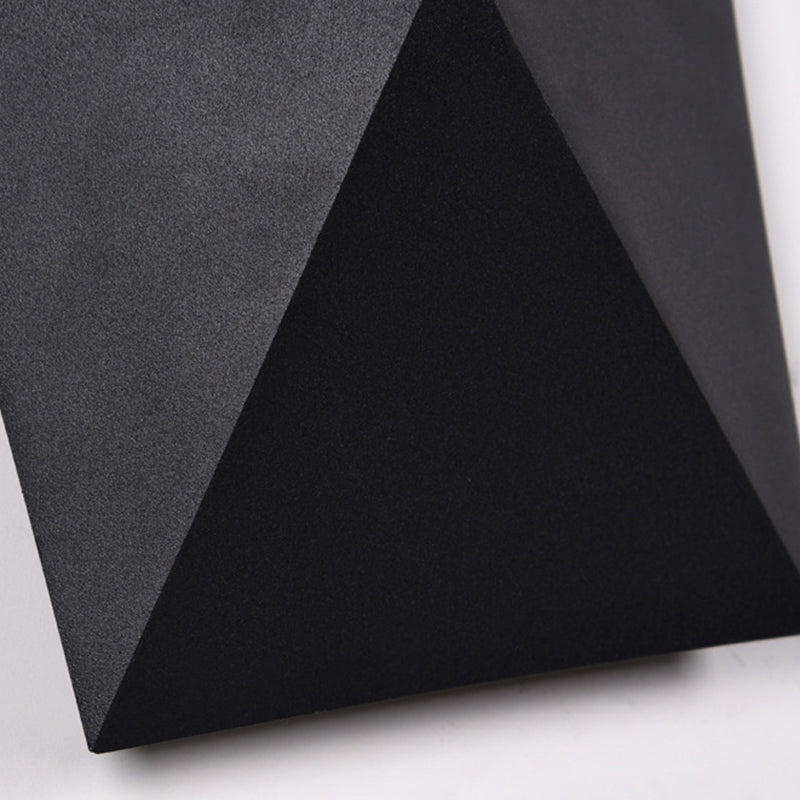 Simplicity Aluminum Envelope LED Wall Sconce Lamp