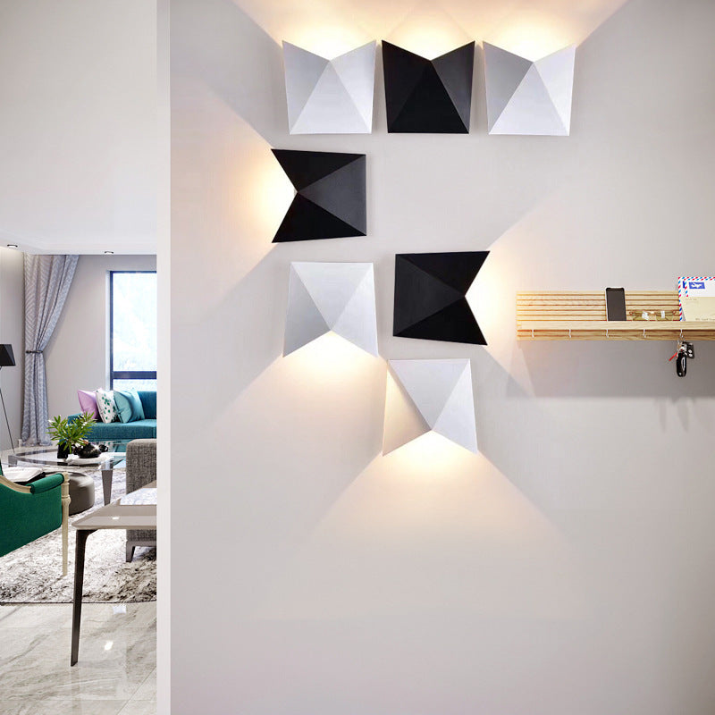 Simplicity Aluminum Envelope LED Wall Sconce Lamp