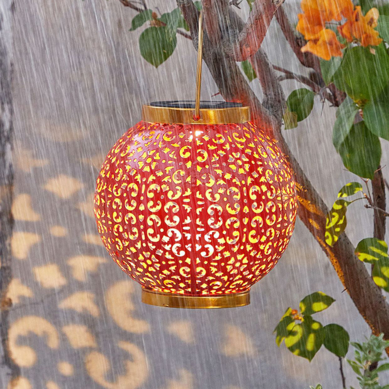 Traditional Chinese Solar Waterproof Iron Hollowed Lantern LED Outdoor Light Landscape Lighting For Garden