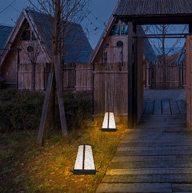 Traditional Japanese Solar Waterproof Stainless Steel Acrylic Trapezoidal Honeycombed Lantern LED Outdoor Light Landscape Lighting For Garden