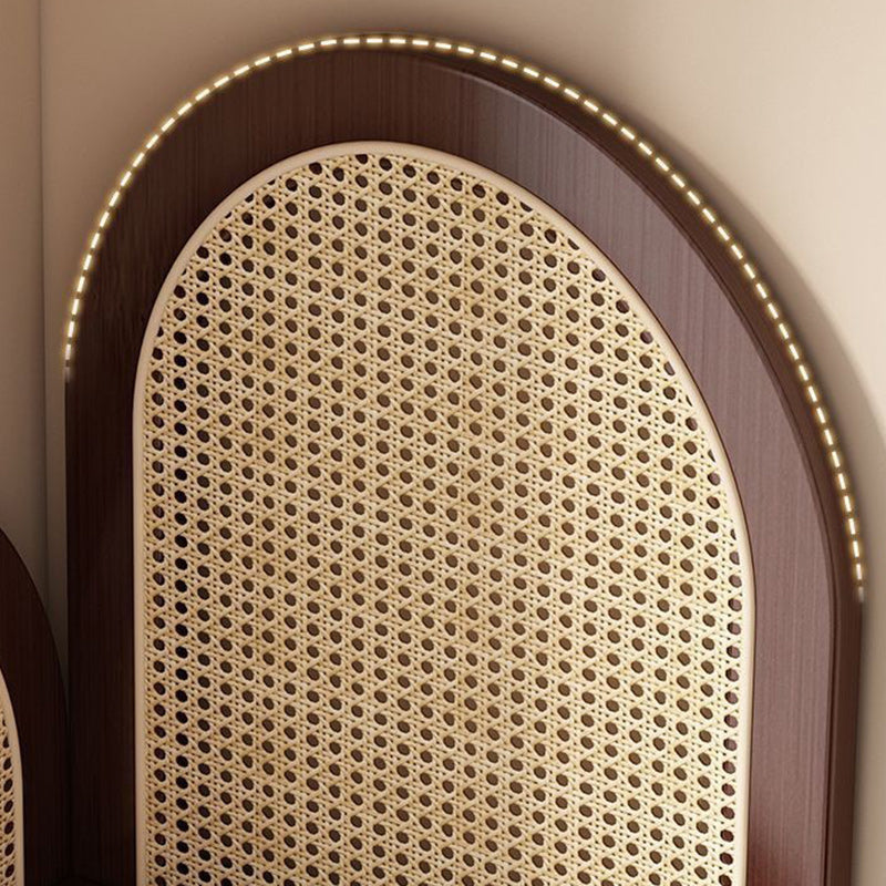 Traditional Fan Corner Shelf
