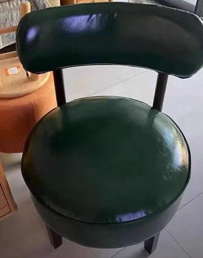 Traditional Leather Chair