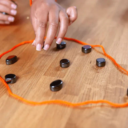 Foldable Magnetic Chess Board with 32 Pieces
