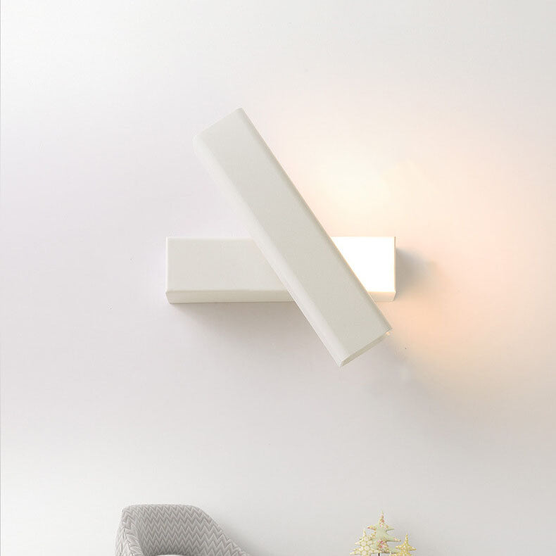 Simple Metal Linear Rotating 1-Light LED Wall Sconce Lamp