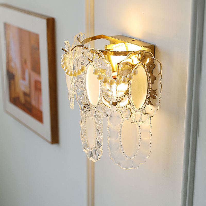 Shabby Decor Petal Crystal Shade 1-Light Wall Sconce Lamp