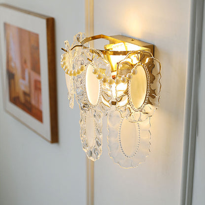 Shabby Decor Petal Crystal Shade 1-Light Wall Sconce Lamp