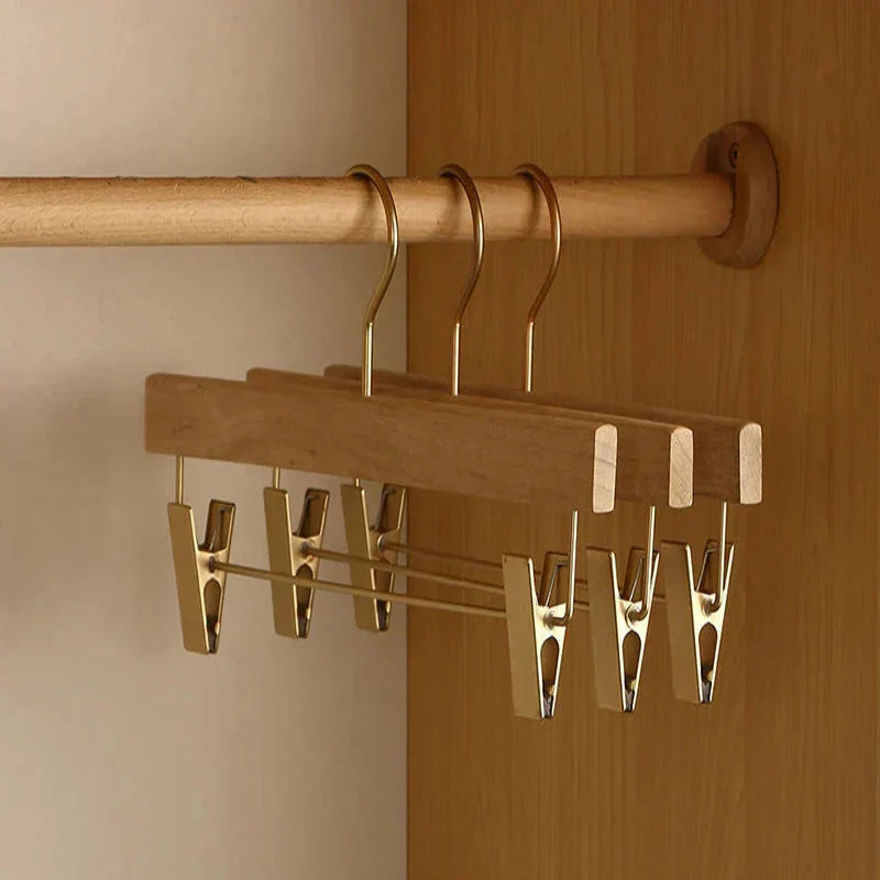 Wide Shoulder Camphor Wood Hangers, Set of 2