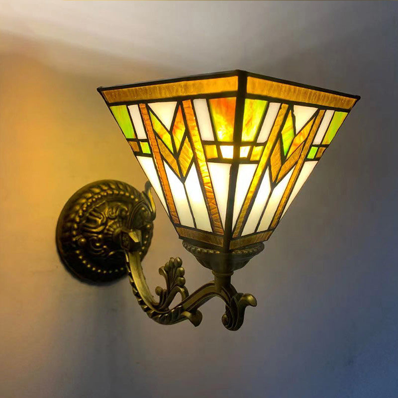Tiffany Geometric Pyramid Shade 1-Light Wall Sconce Lamp