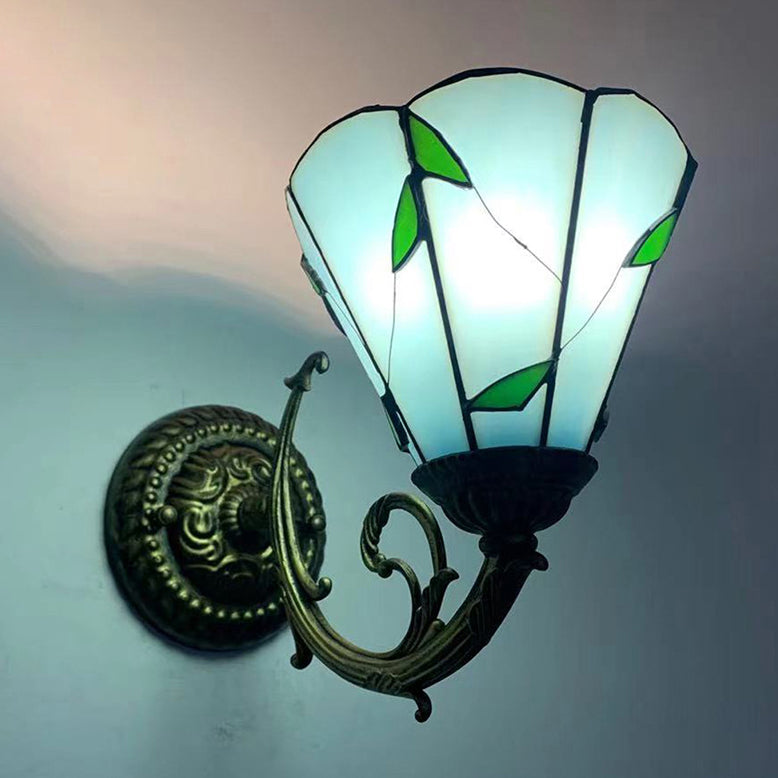 Tiffany Flower Iron Stained Glass 1-Light Wall Sconce Lamp