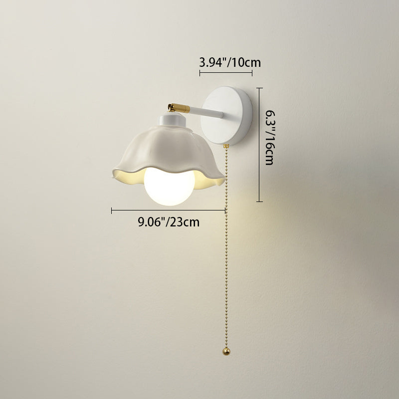 Modern Art Deco Flower Round 1-Light Wall Sconce Lamp