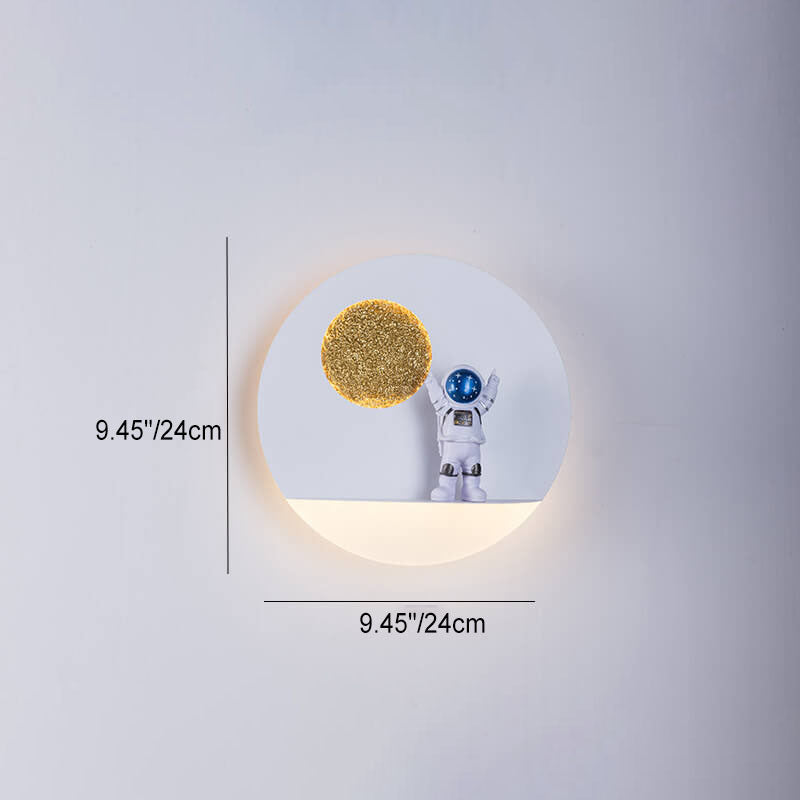 Creative Iron Resin Round Astronaut LED Wall Sconce Lamp