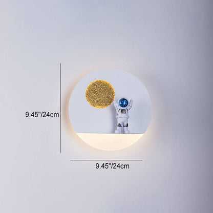 Creative Iron Resin Round Astronaut LED Wall Sconce Lamp