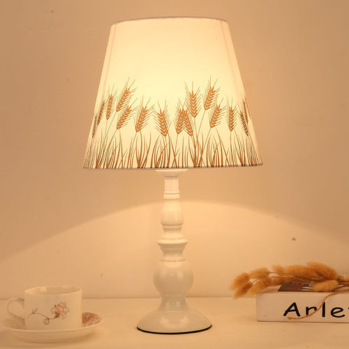 Modern Simple Floral Fabric Iron Vase Base 1-Light Table Lamp