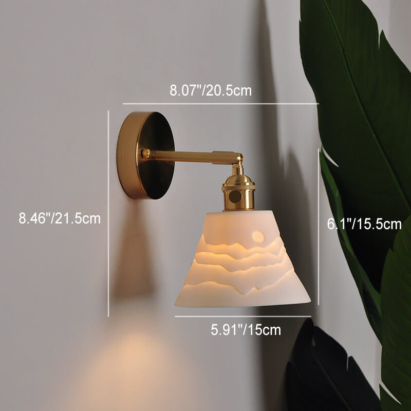 Minimalist Ceramic Mural Horn 1-Light Wall Sconce Lamp