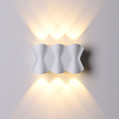 Simplicity Wave Aluminum LED Outdoor Wall Sconce Lamp