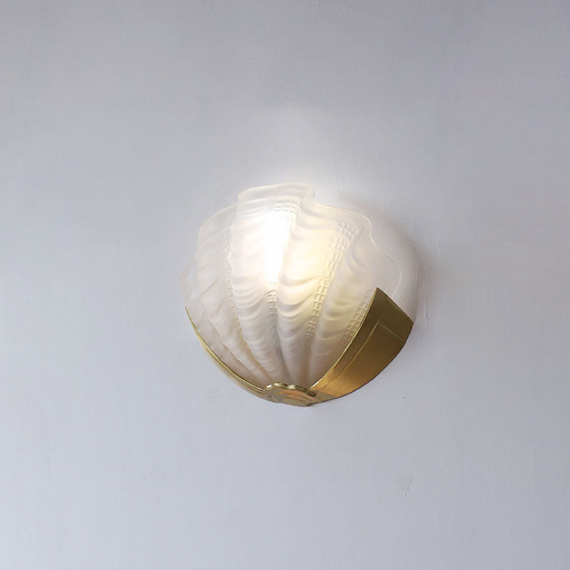 Modern Art Deco Shell Brass Glass 1-Light Wall Sconce Lamp