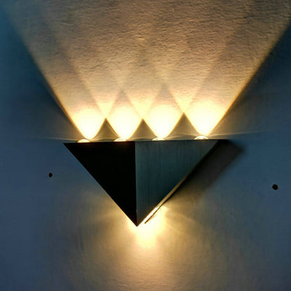 Aluminum Triangle Pyramid Design LED Wall Sconce Lamp