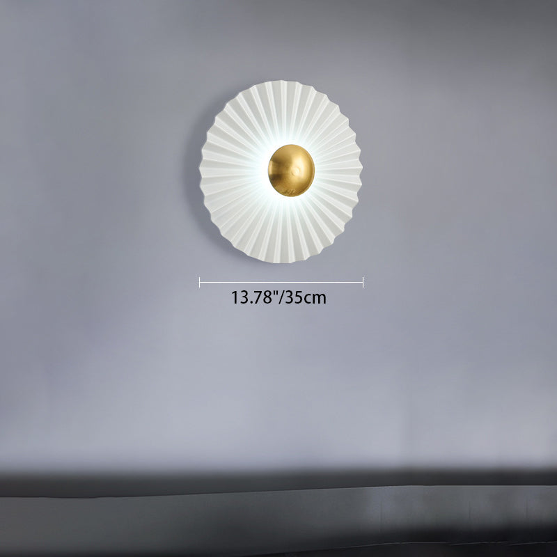 Creative Round Scallop Hardware LED Wall Sconce Lamp