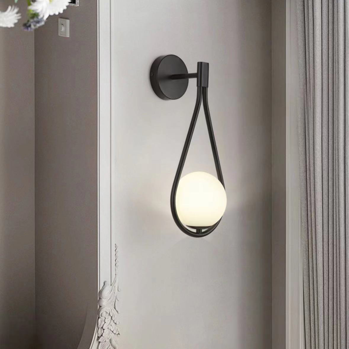 Teardrop Round Ball Iron Glass 1-Light Wall Sconce Lamp