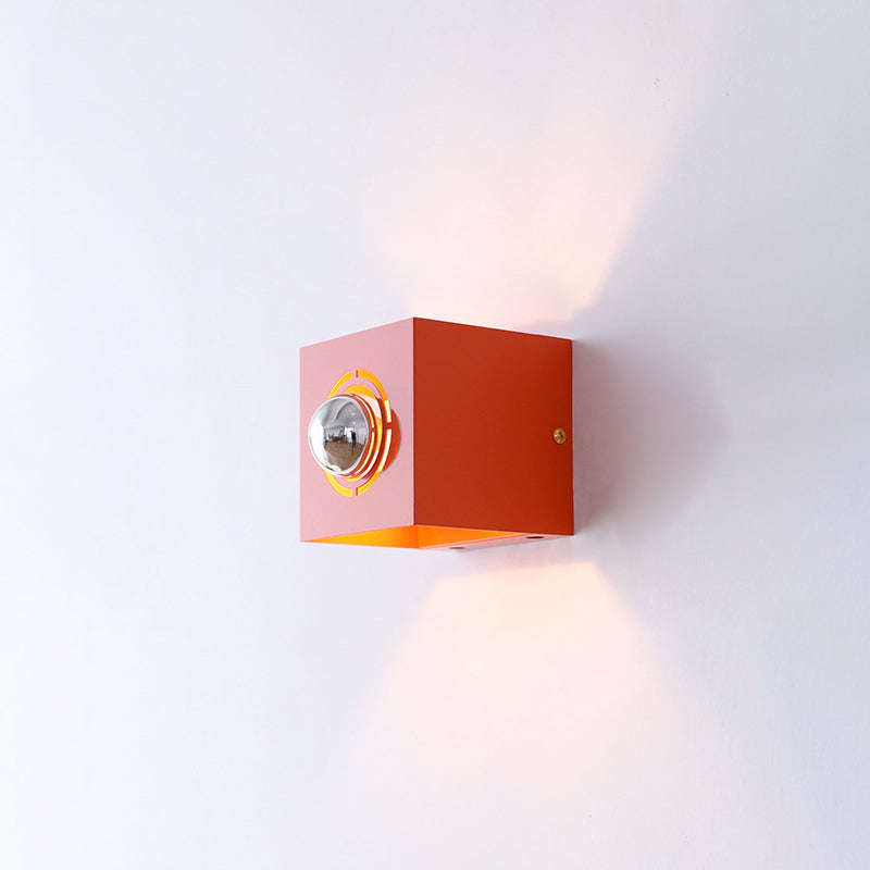 Modern Minimalist Square Iron 1-Light Wall Sconce Lamp