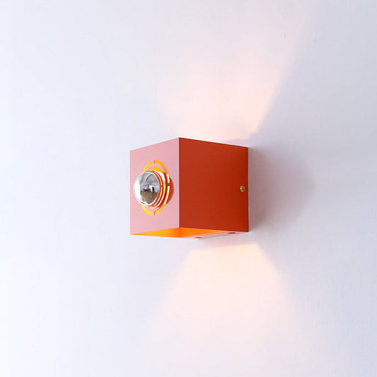 Modern Minimalist Square Iron 1-Light Wall Sconce Lamp