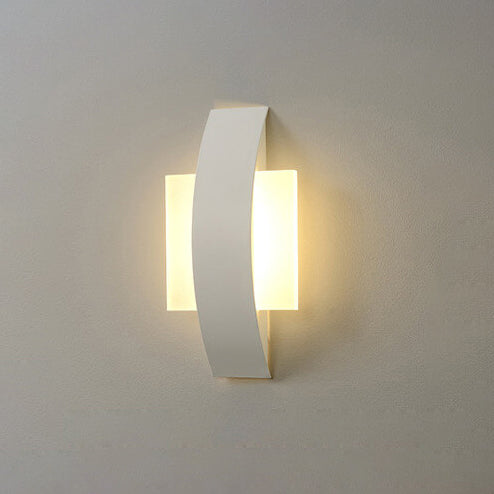 Minimalist Acrylic Geometric Ring LED Wall Sconce Lamp