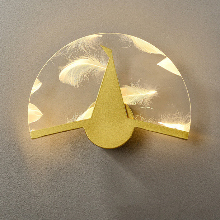 Light Feather Effect Acrylic Geometric LED Wall Sconce Lamp