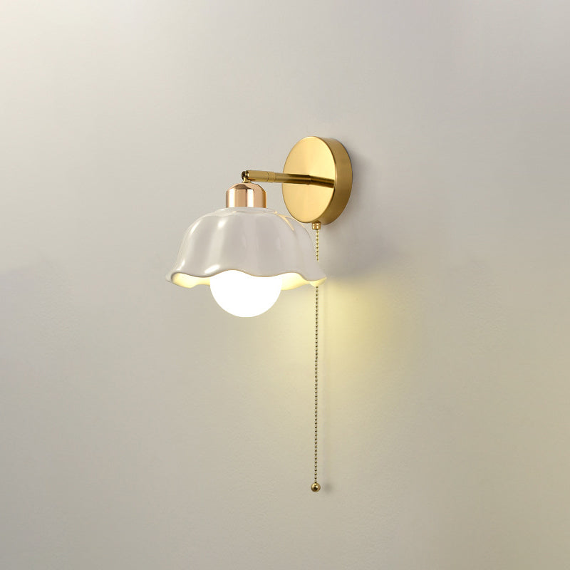 Modern Art Deco Flower Round 1-Light Wall Sconce Lamp