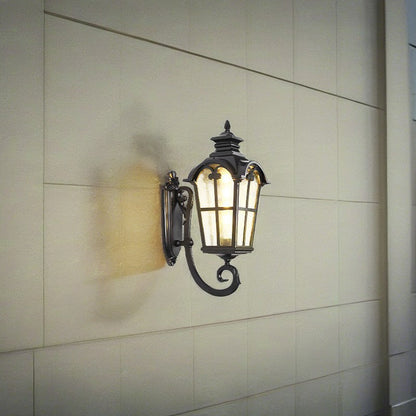 Quadrilateral Shape Aluminum Glass 1-Light Wall Sconce Lamp