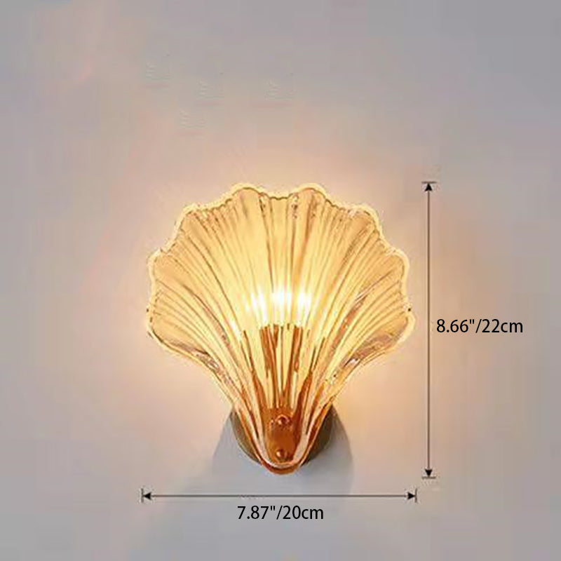 Shell Glass Brass Finish Frame 1-Light Wall Sconce Lamp