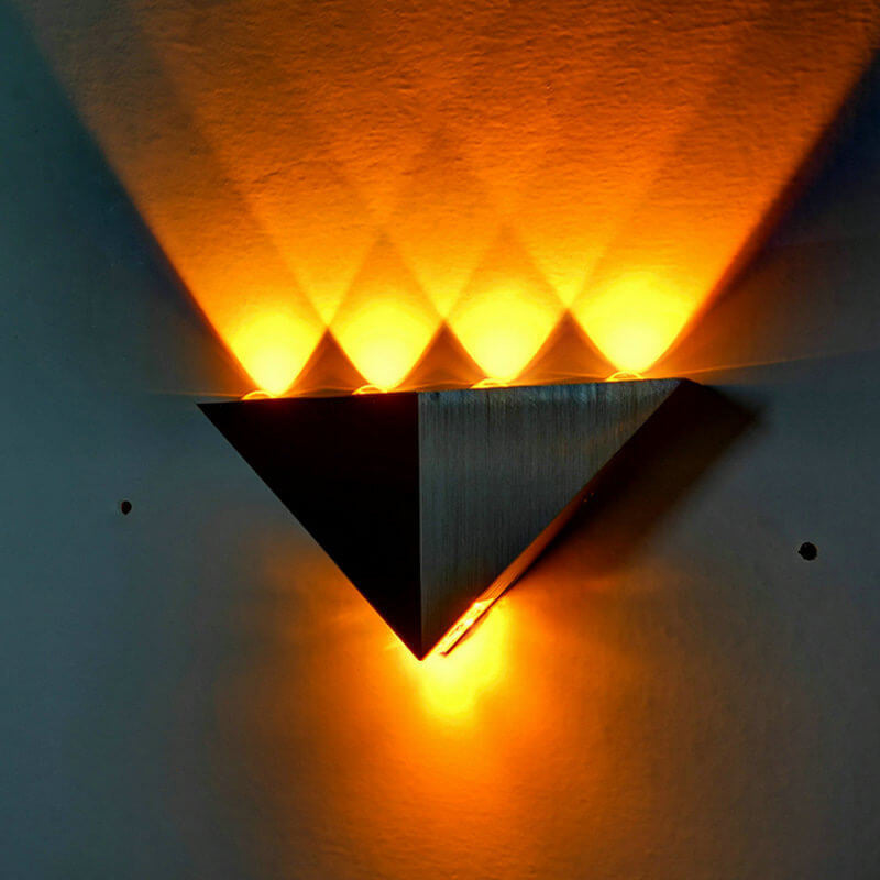 Aluminum Triangle Pyramid Design LED Wall Sconce Lamp