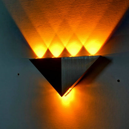 Aluminum Triangle Pyramid Design LED Wall Sconce Lamp
